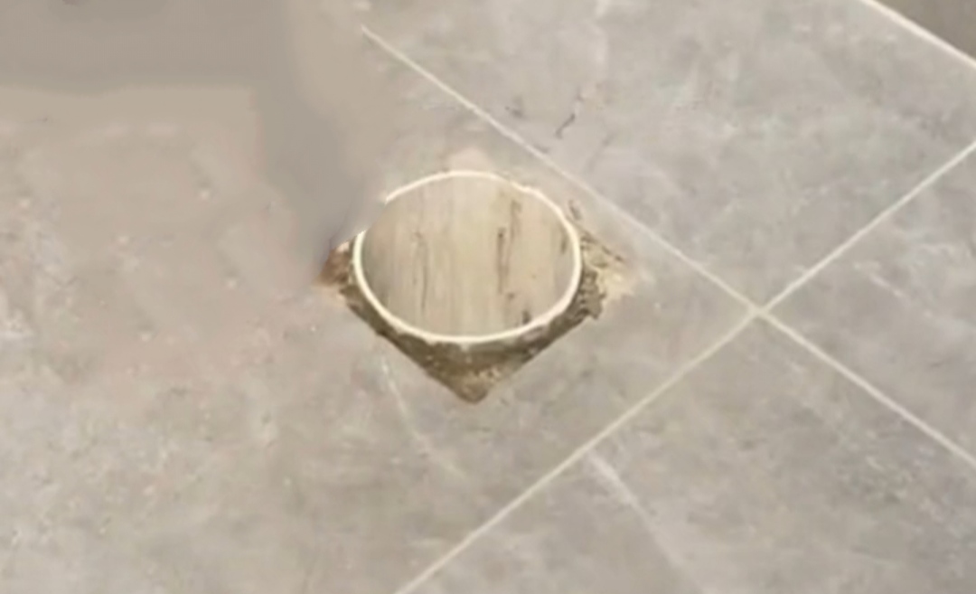馬桶下水口